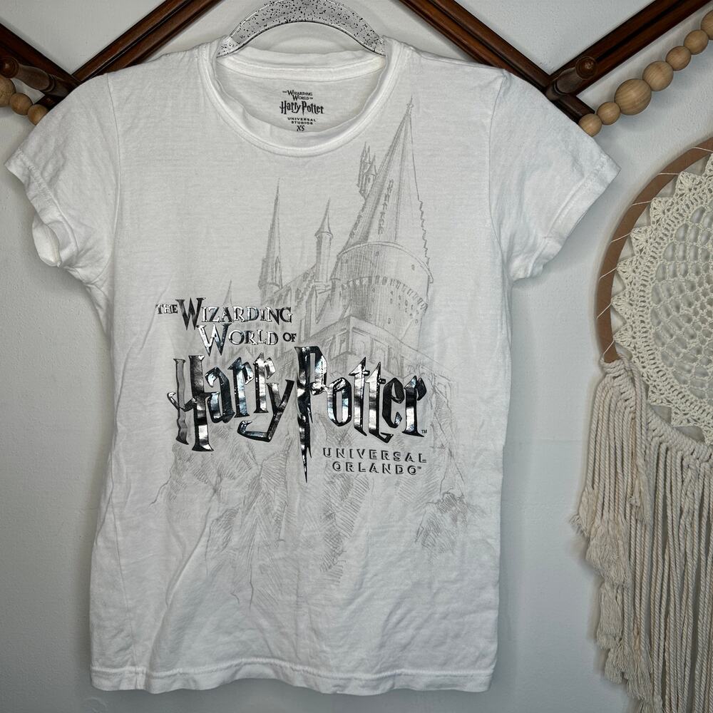 Universal Studios Harry Potter White Chrome Graphic T